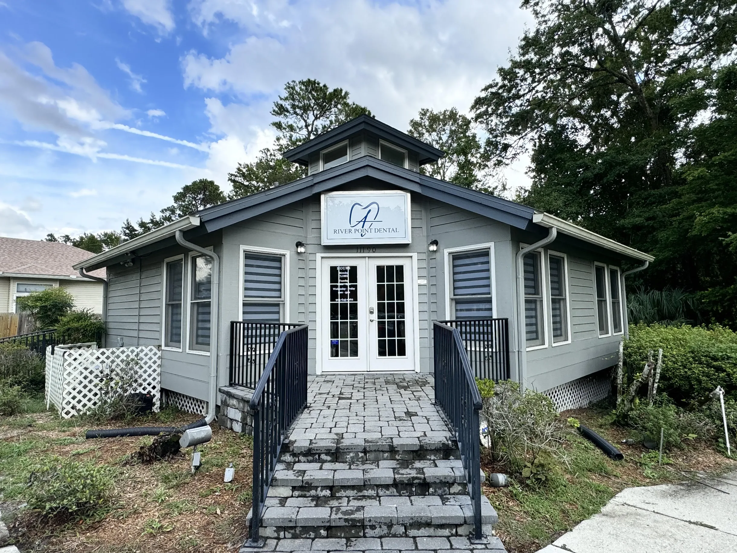 Exterior of River Point Dental in Jacksonville, FL